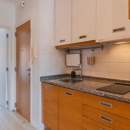 Apartament Sunny Design In Praca Flores By Lovelystay Lizbona