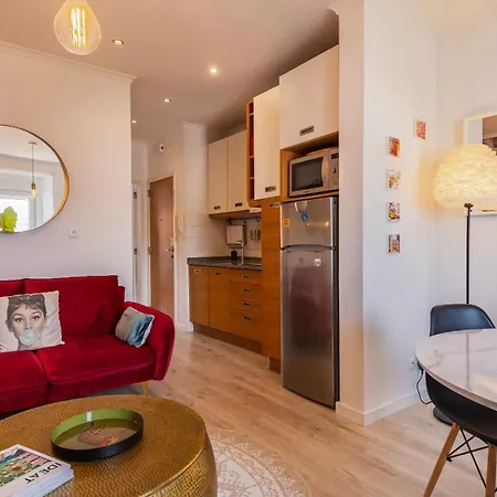 Apartment Sunny Design In Praca Flores By Lovelystay *