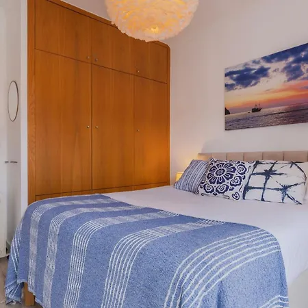 Sunny Design In Praca Flores By Lovelystay